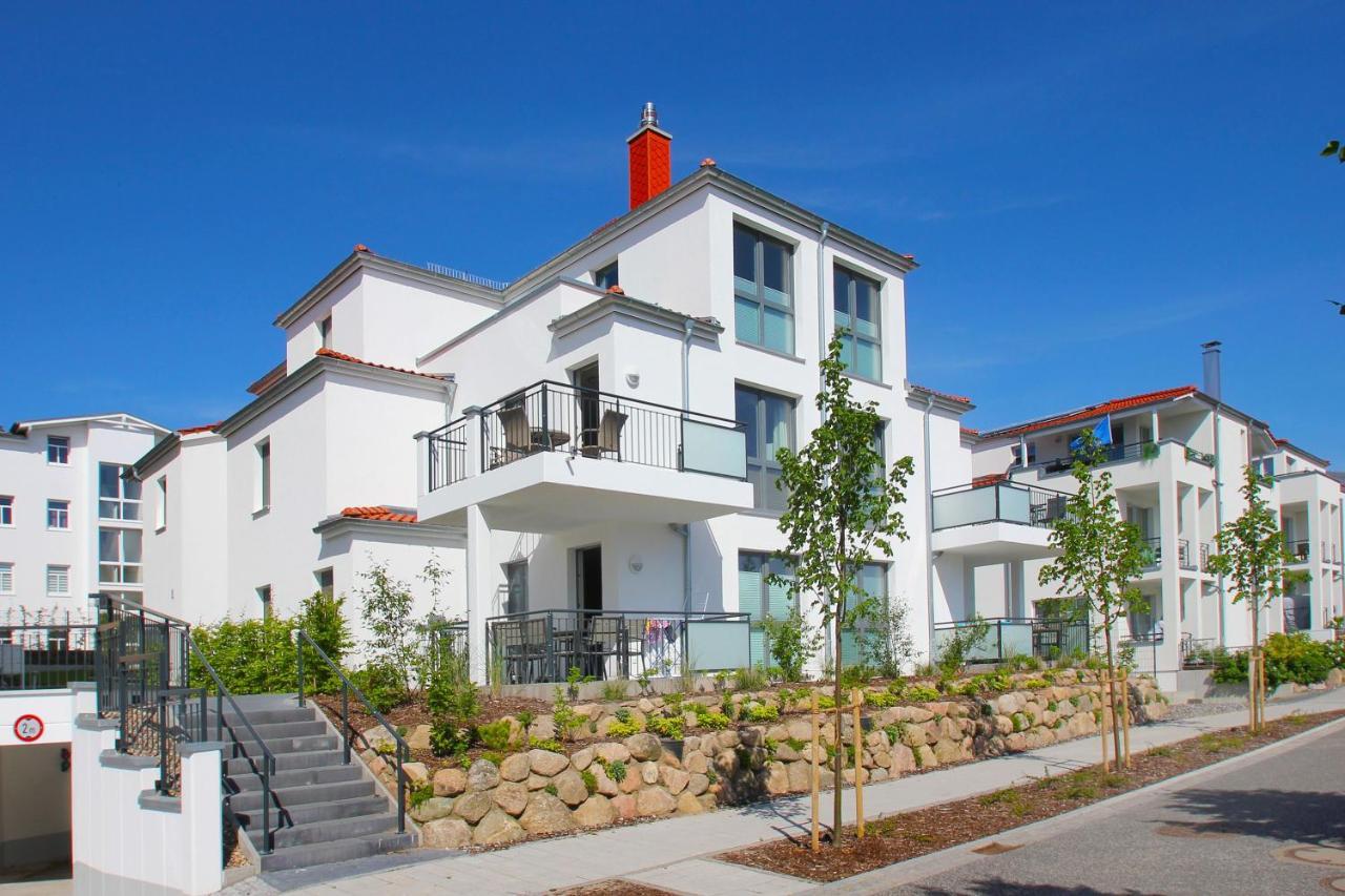 Zentrale Fewo Mit Terrasse, Gratis Nutzung Vom Ahoi Erlebnisbad Und Sauna In Sellin - Villa Anni Fewo 02 Goehren  Exterior foto